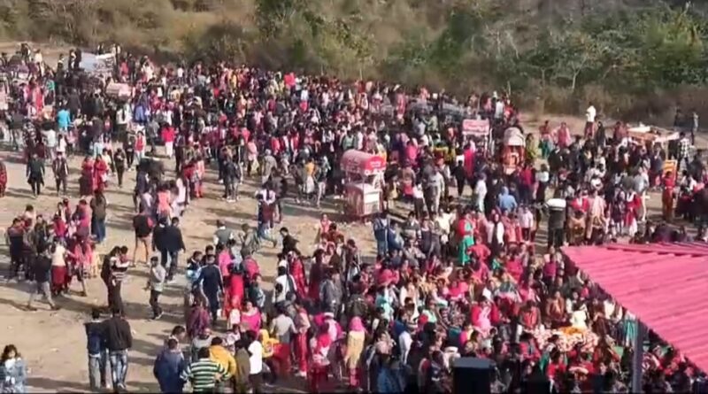 1669 से हर साल हो रहा है सांगुड़ा का एतिहासिक  गेंदमेला