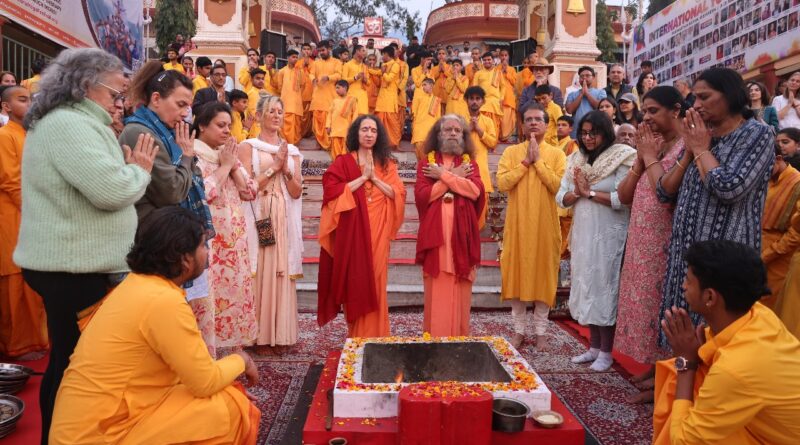 परमार्थ निकेतन में 9 से 15 मार्च, 2025 अन्तर्राष्ट्रीय योग महोत्सव के लिए पंजीकरण शुरू